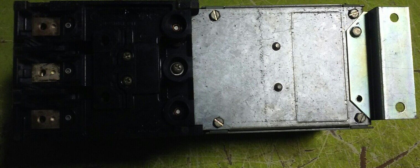 GE Panelboard Switch DD2D2322 - 60 Amp, 240 Volt, 3-Pole - Fusible, Tandem