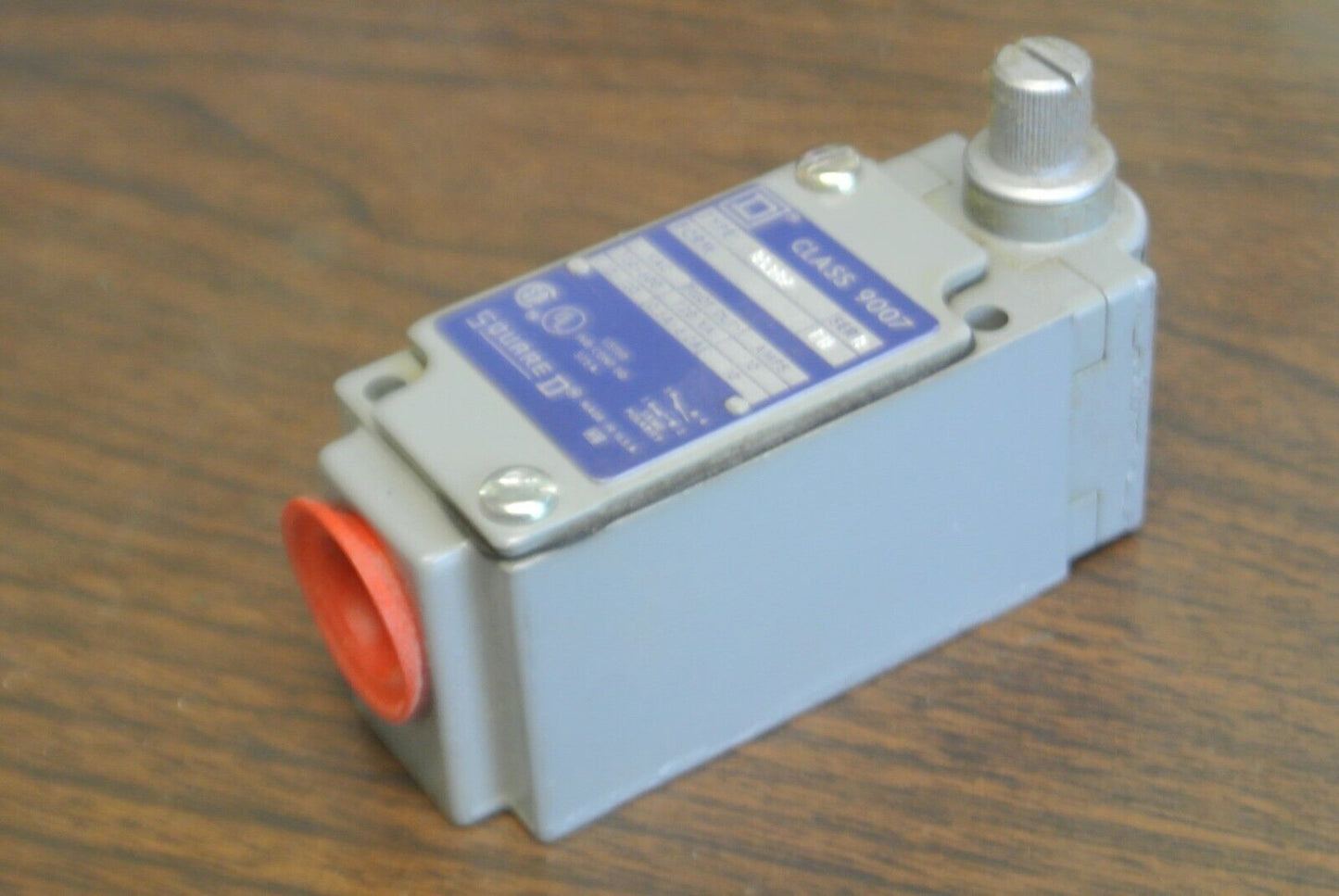 SQUARE D 9007 B53B2 Ser. B / HEAVY DUTY LIMIT SWITCH / NEW SURPLUS in BOX