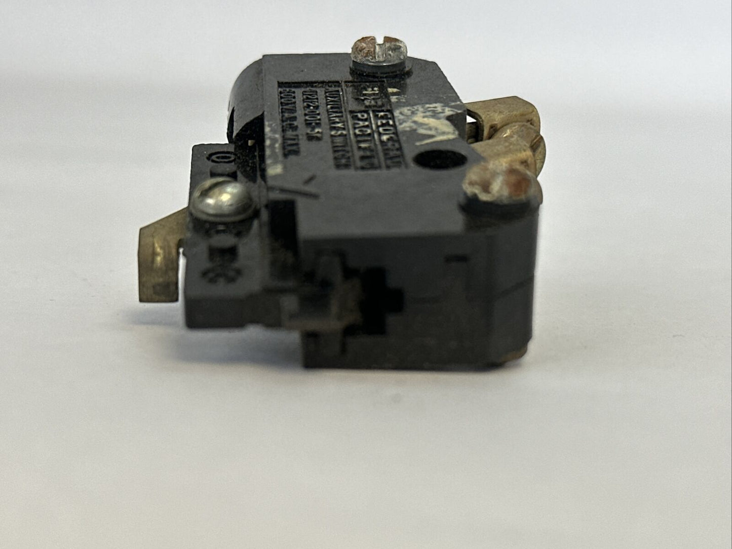 FEDERAL PACIFIC ELETRIC 41212-001-51 AUXILIARY SWITCH 600VAC