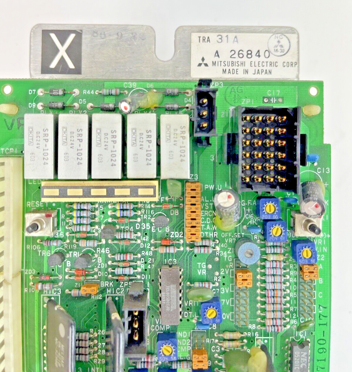 MITSUBISHI - TRA 31A - SERVO DRIVE - MELDAS DK-427 - BKO-NC2017 - AC100V