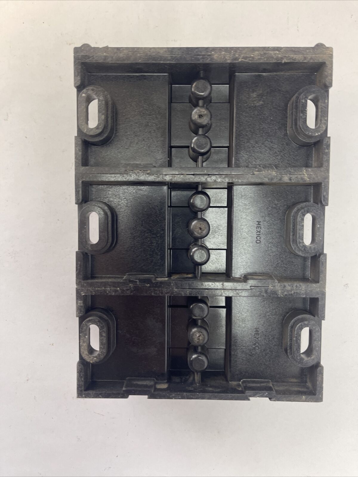 BURNDY BDB-22-500-3 POWER DISTRIBUTION BLOCK