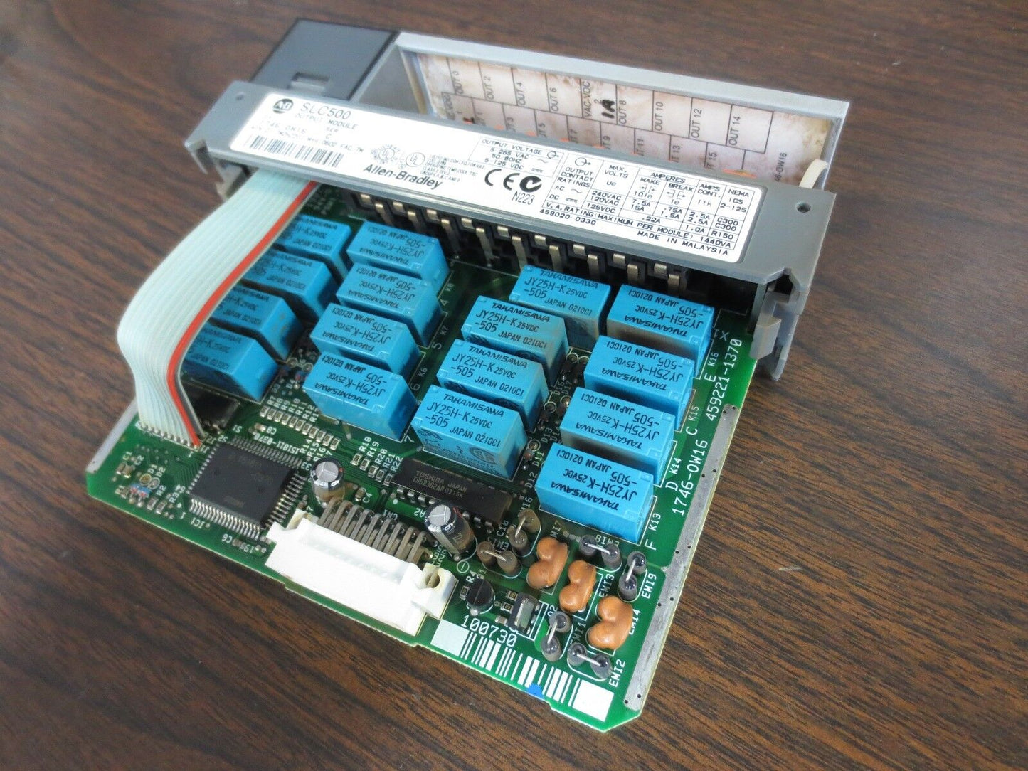 ALLEN-BRADLEY 1746-OW16 OUTPUT MODULE for SLC500 Ser. C OUTPUT 5-255VAC 5-125VDC
