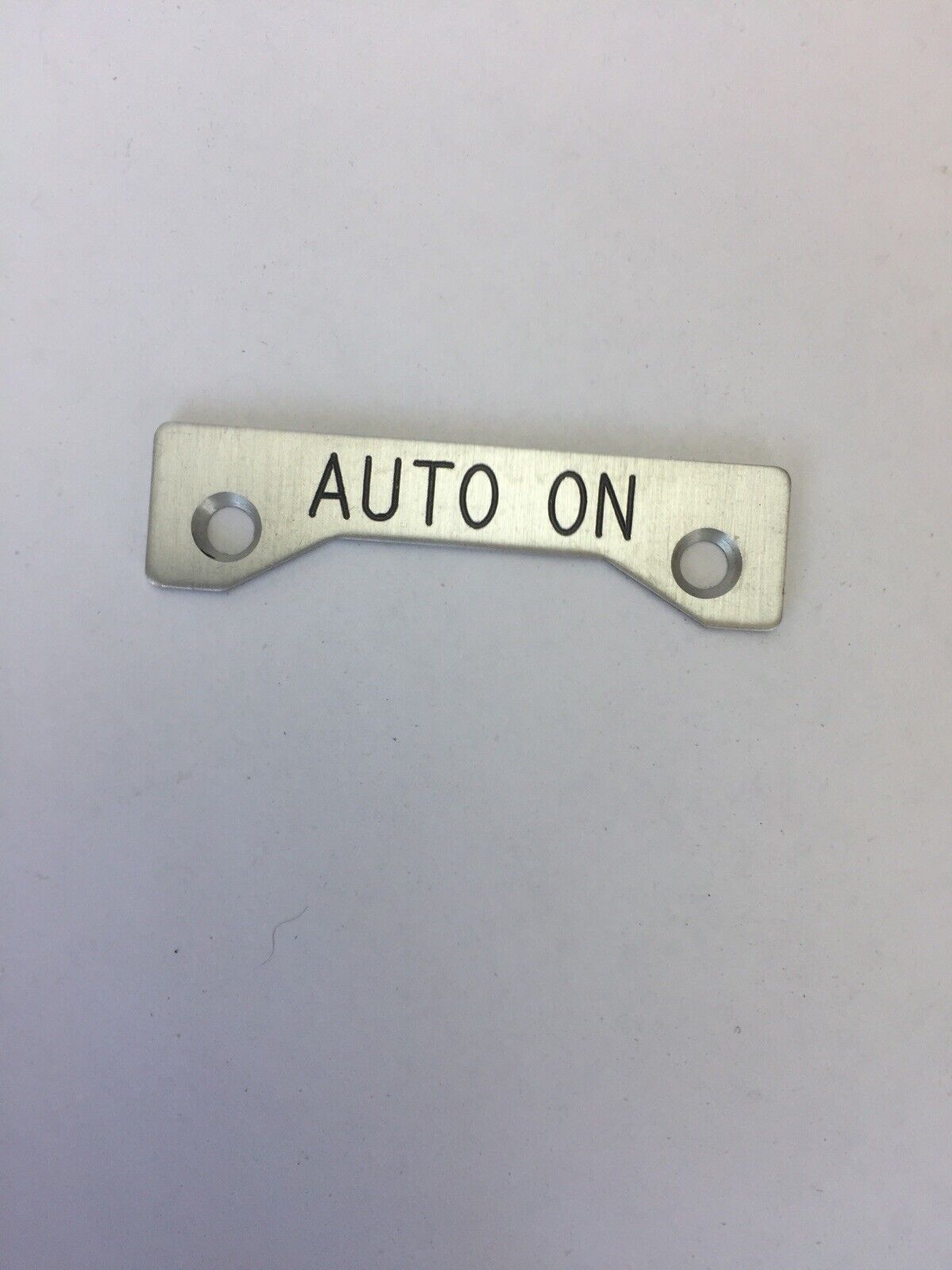 REES 00580-001 PUSHBUTTON SWITCH BLACK AUTO ON