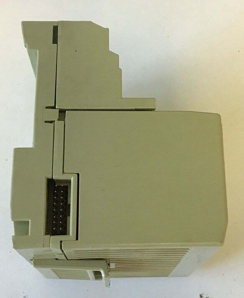 ALLEN BRADLEY 1794-IA8 INPUT MODULE SER.B W/ 1794-TBN/A TERMINAL BLOCK