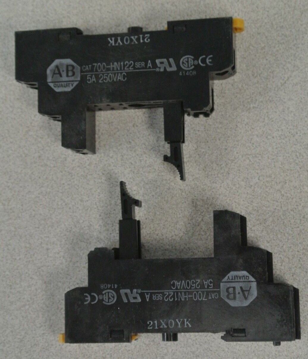 ALLEN-BRADLEY 700-HN122 / 8-BLADE SOCKET / 5A / 250VAC / NEW SURPLUS / LOT of 2