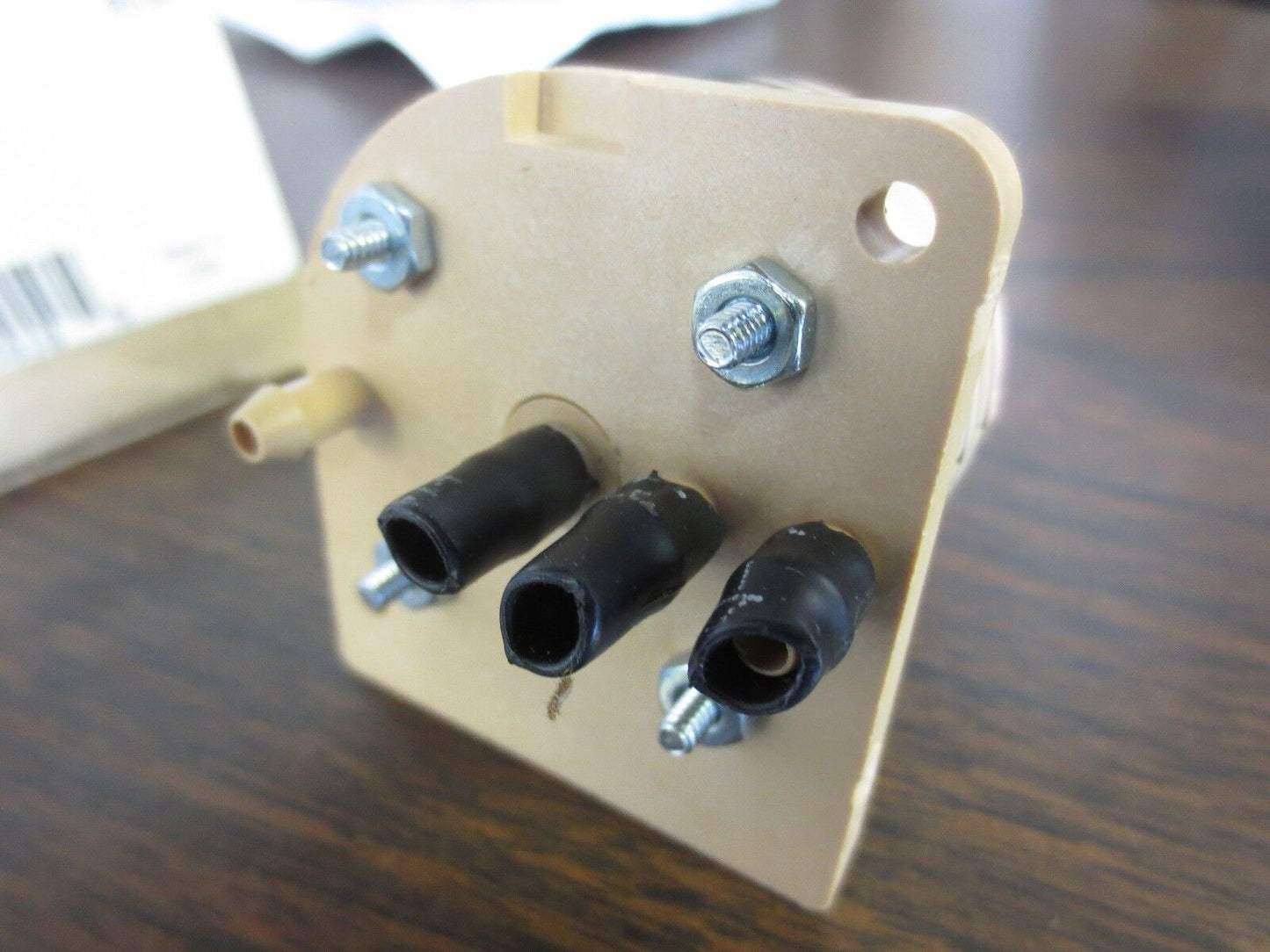 ROBERTSHAW / INVENSYS 2378-501 AMPLIFYING RELAY - PROPORTIONAL - NEW SURPLUS