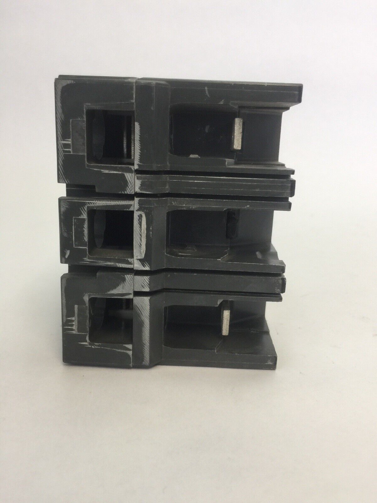 GE SEHA24AT0030 HI-BREAK CIRCUIT BREAKER 480VAC 30A 2P SPECTRA RMS NO TRIP UNIT