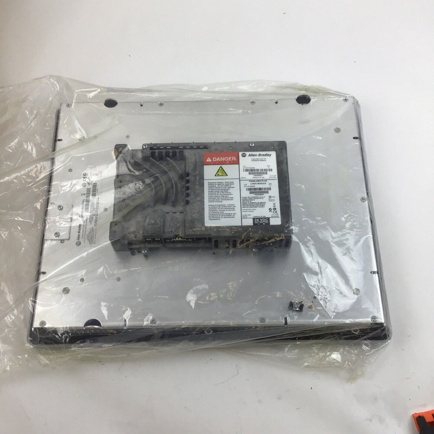 ALLEN BRADLEY 2711P-T15C4D8 ASSEMBLED TERMINAL SER.A PANELVIEW PLUS 1500