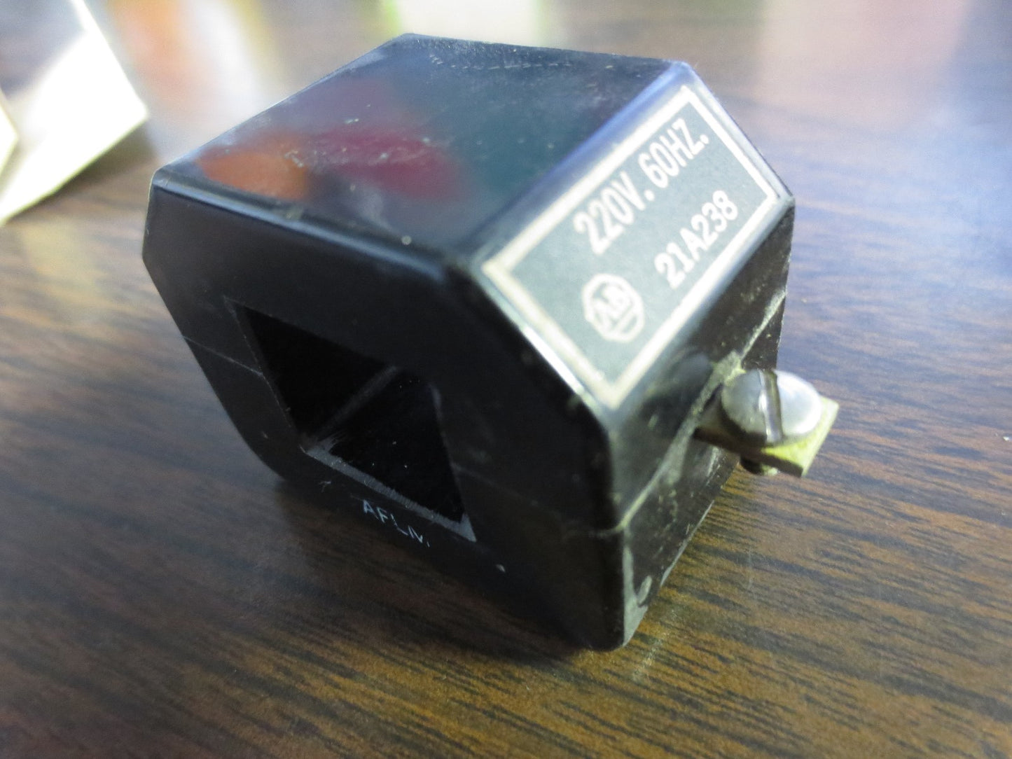 ALLEN-BRADLEY 21A238 COIL 220V/60Hz - NEW SURPLUS