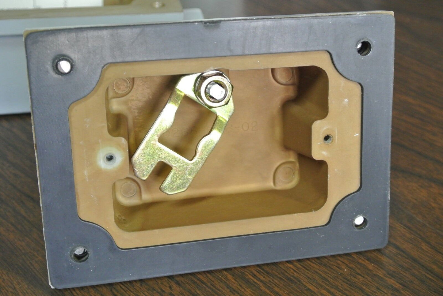 ALLEN-BRADLEY 600-TCX5 MANUAL STARTING SWITCH - ENCLOSURE (ONLY) - NEW SURPLUS