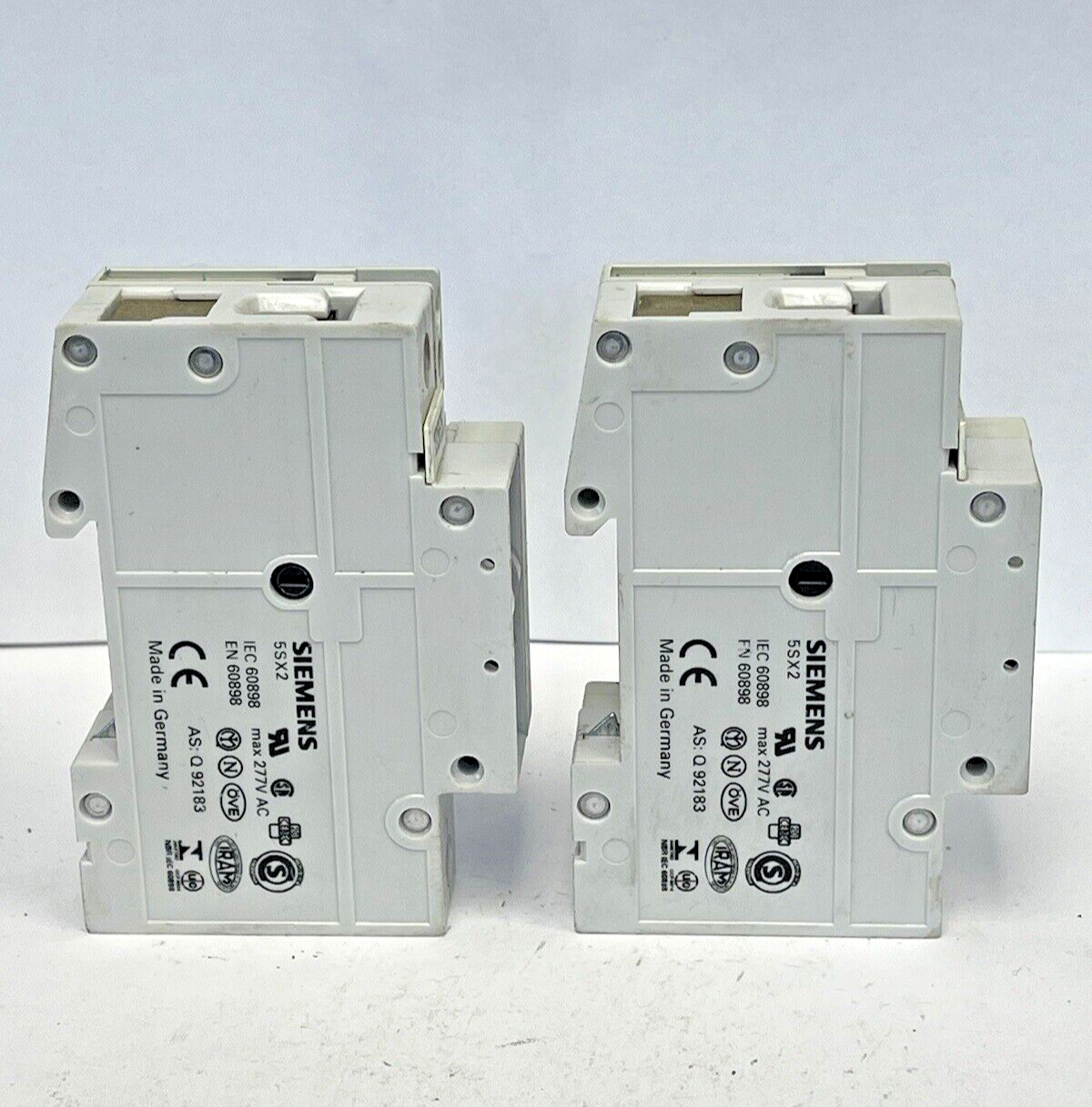 SIEMENS *LOT OF 2*- 5SX21 & 5SX9100 - CIRCUIT BREAKERS & AUXILIARY CONTACTS
