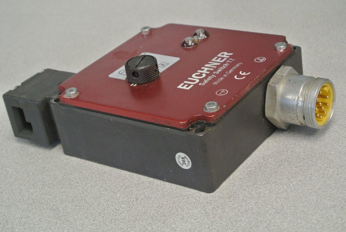 EUCHNER TZ1LE024BHA-C1903 SOLENOID LOCKING SAFETY INTERLOCK SWITCH / 24VAC/DC /