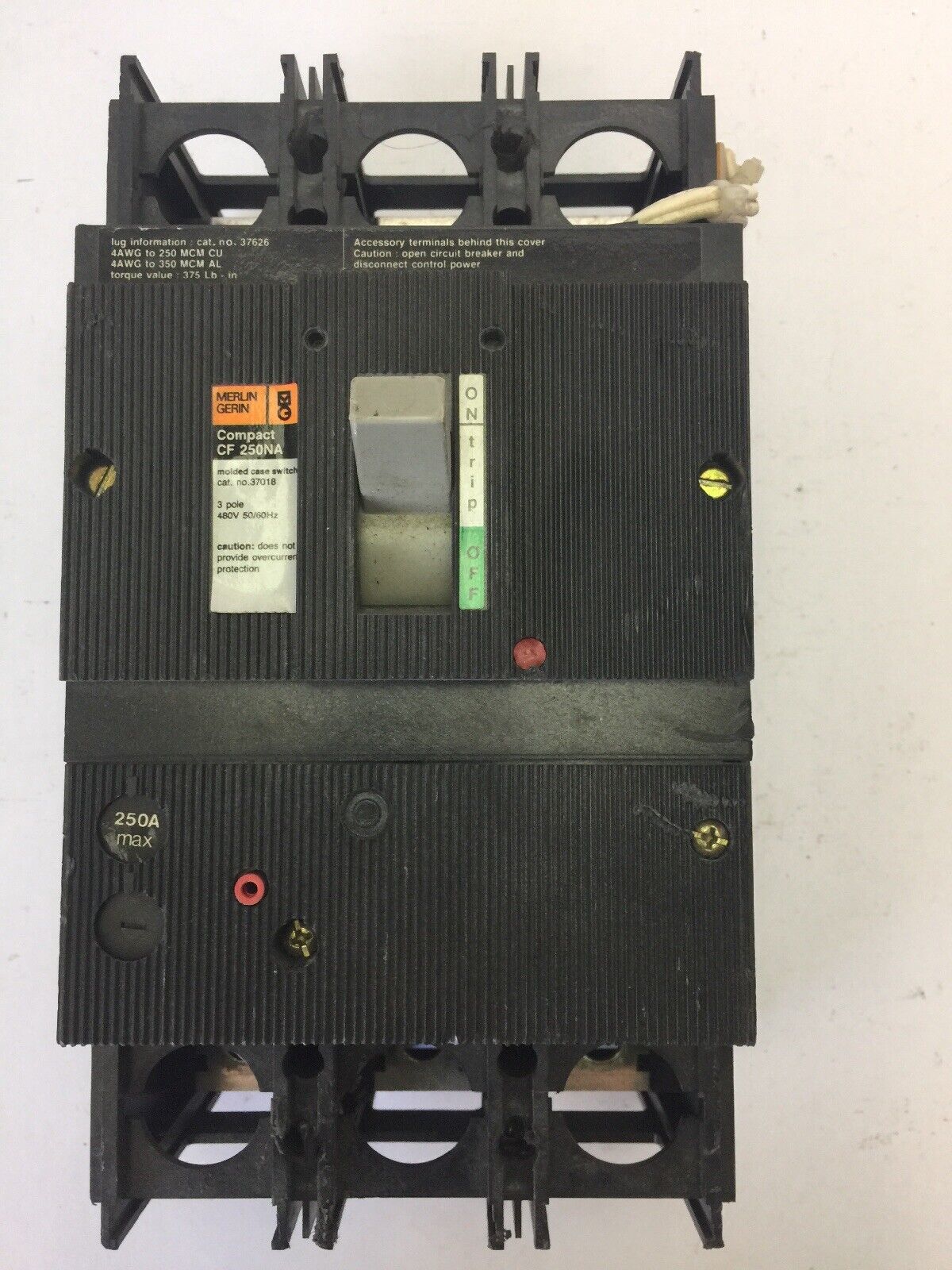 MERLIN GERIN 37018 CIRCUIT BREAKER COMPACT CF250NA 480V 50/60HZ 3 POLE 250A