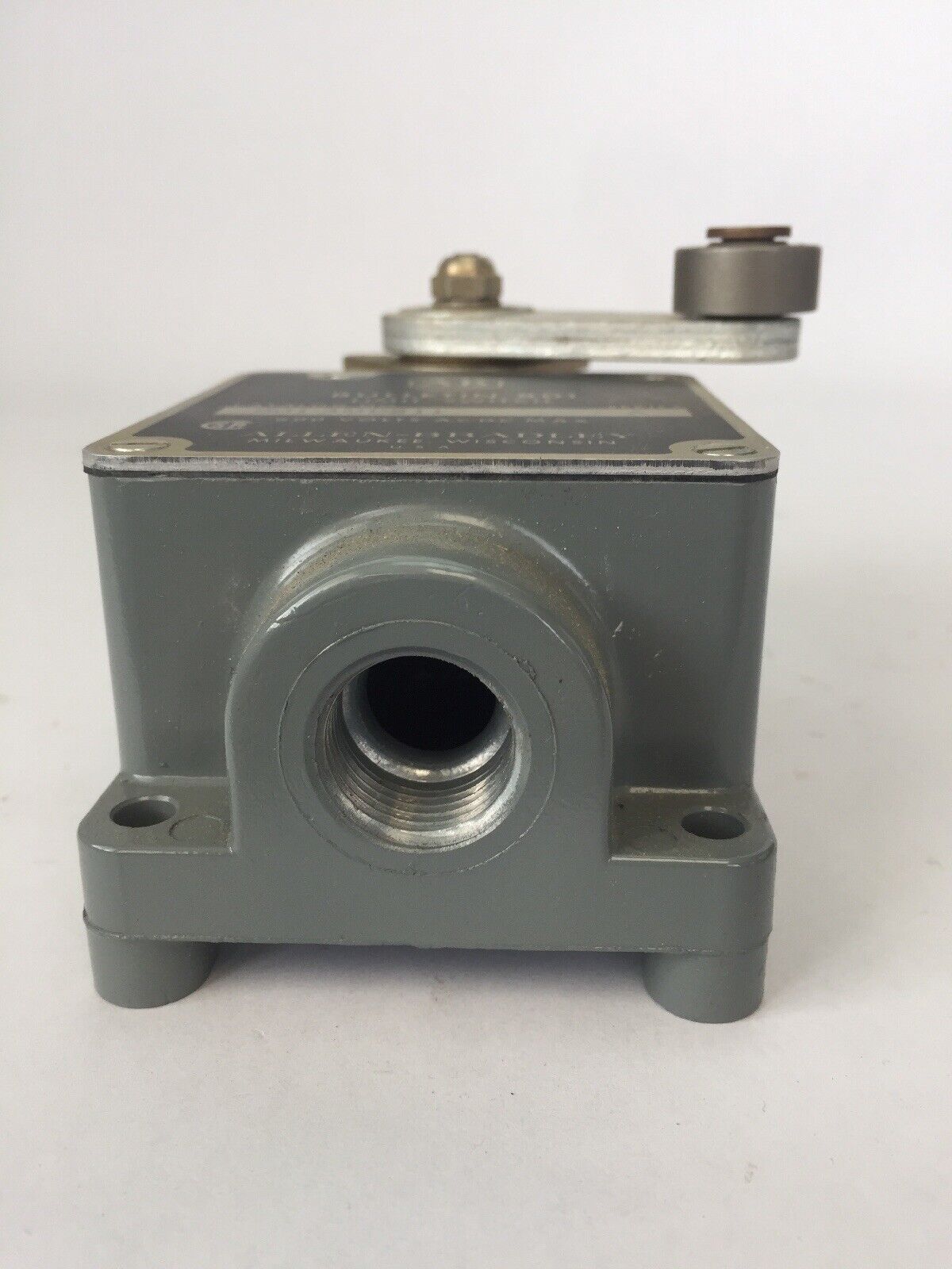 ALLEN BRADLEY 801-AMC211 LIMIT SWITCH 600 VOLTS AC-DC SERIES A