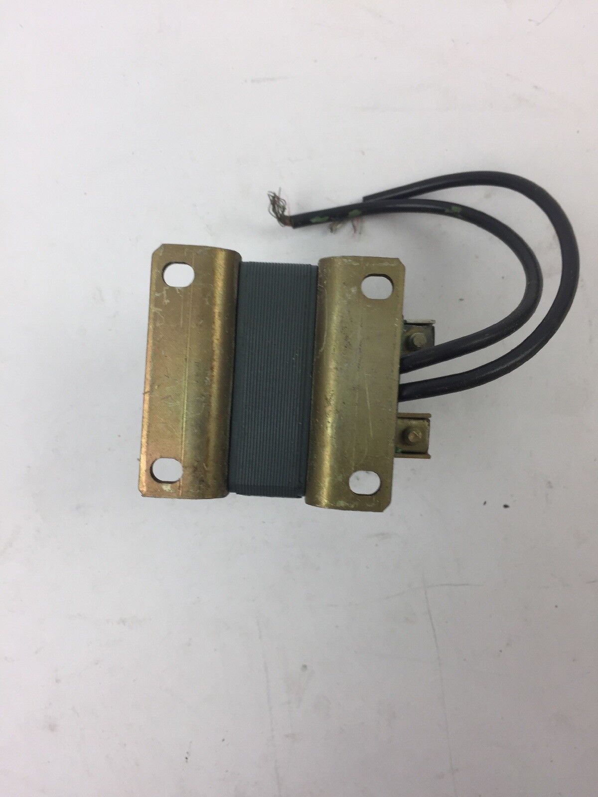 GE CR9500A100A100A SOLENOID 415V 50HZ PULL TYPE END MTG
