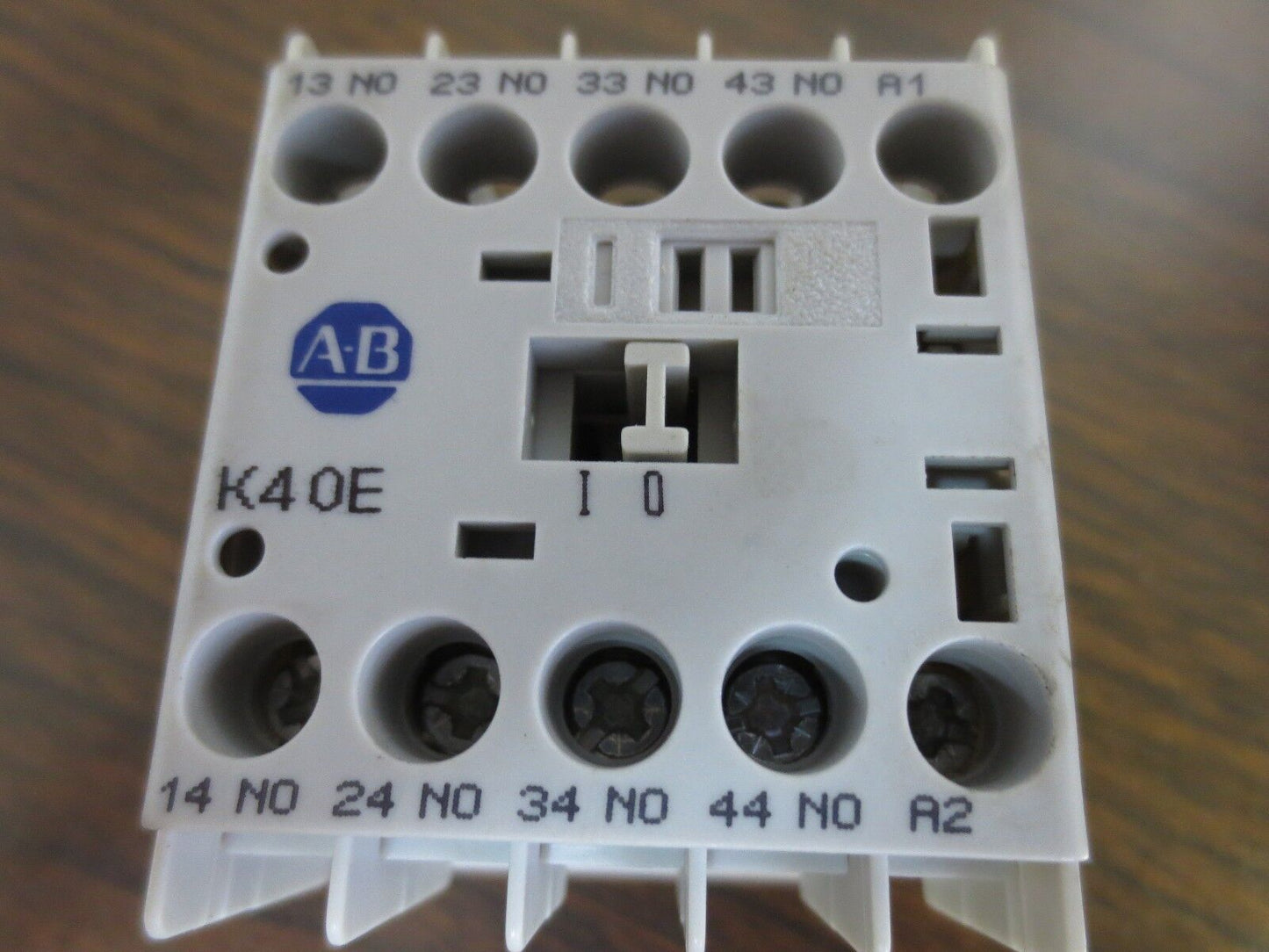 ALLEN-BRADLEY 700-K40-* Ser. A CONTROL RELAY - 6kV AC-12 600V 10A
