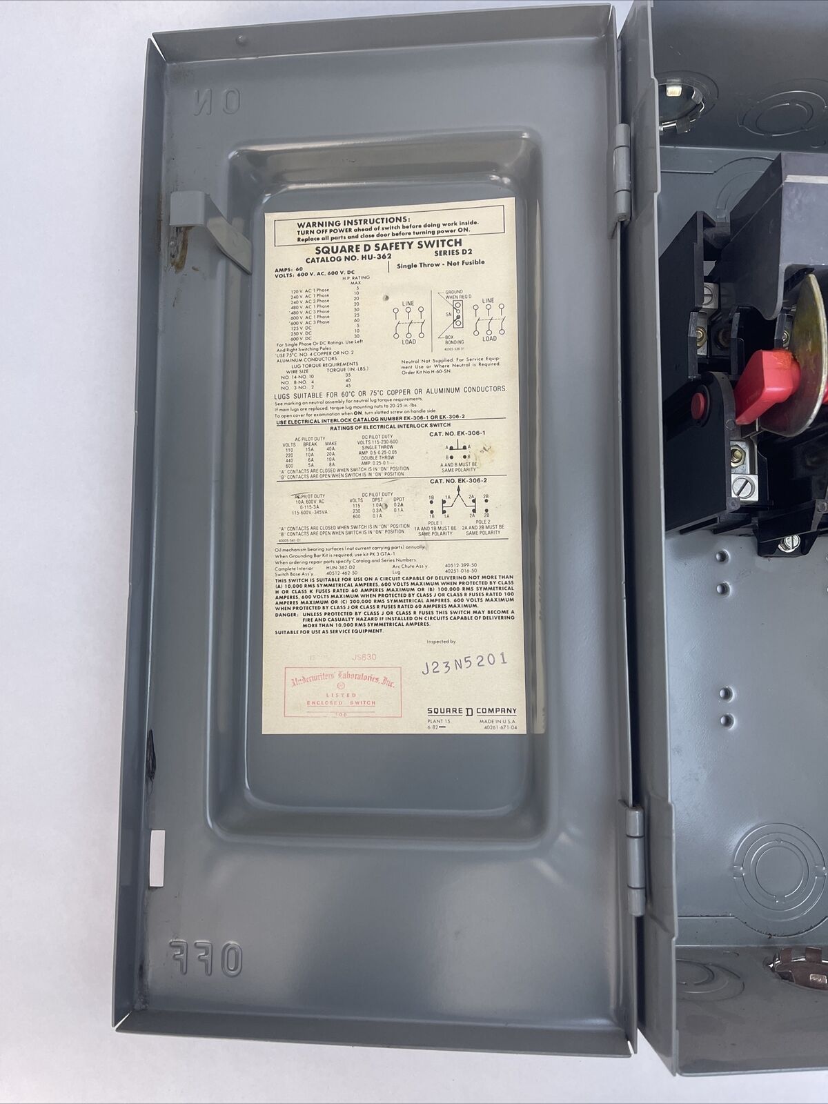 SQUARE D HU-362 NON-FUSIBLE SAFETY SWITCH 600VAC/DC 60AMP 3POLE 60HP SERIES D2