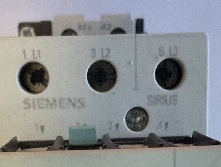 SIEMENS 3RT1036-1BB40 CONTACTOR 24VDC W/3RH1921-1HA22 CONTACT BLOCK