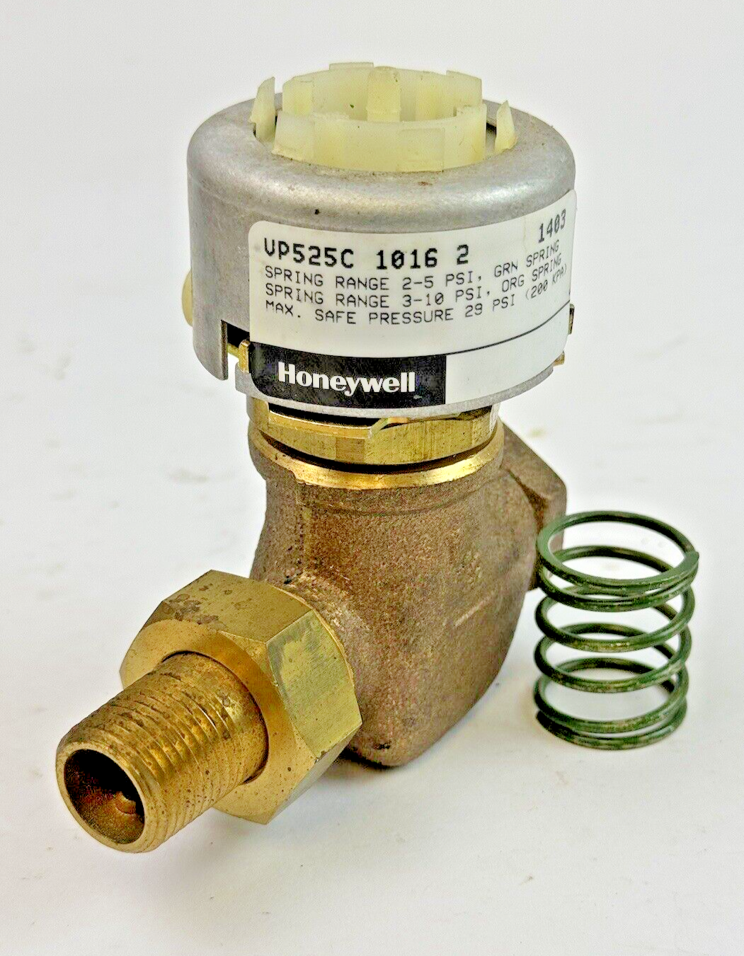 HONEYWELL - VP525C1016 2 - 1/2" NPT MALE UNION TWO-WAY UNITARY VALVE (2 Cv)