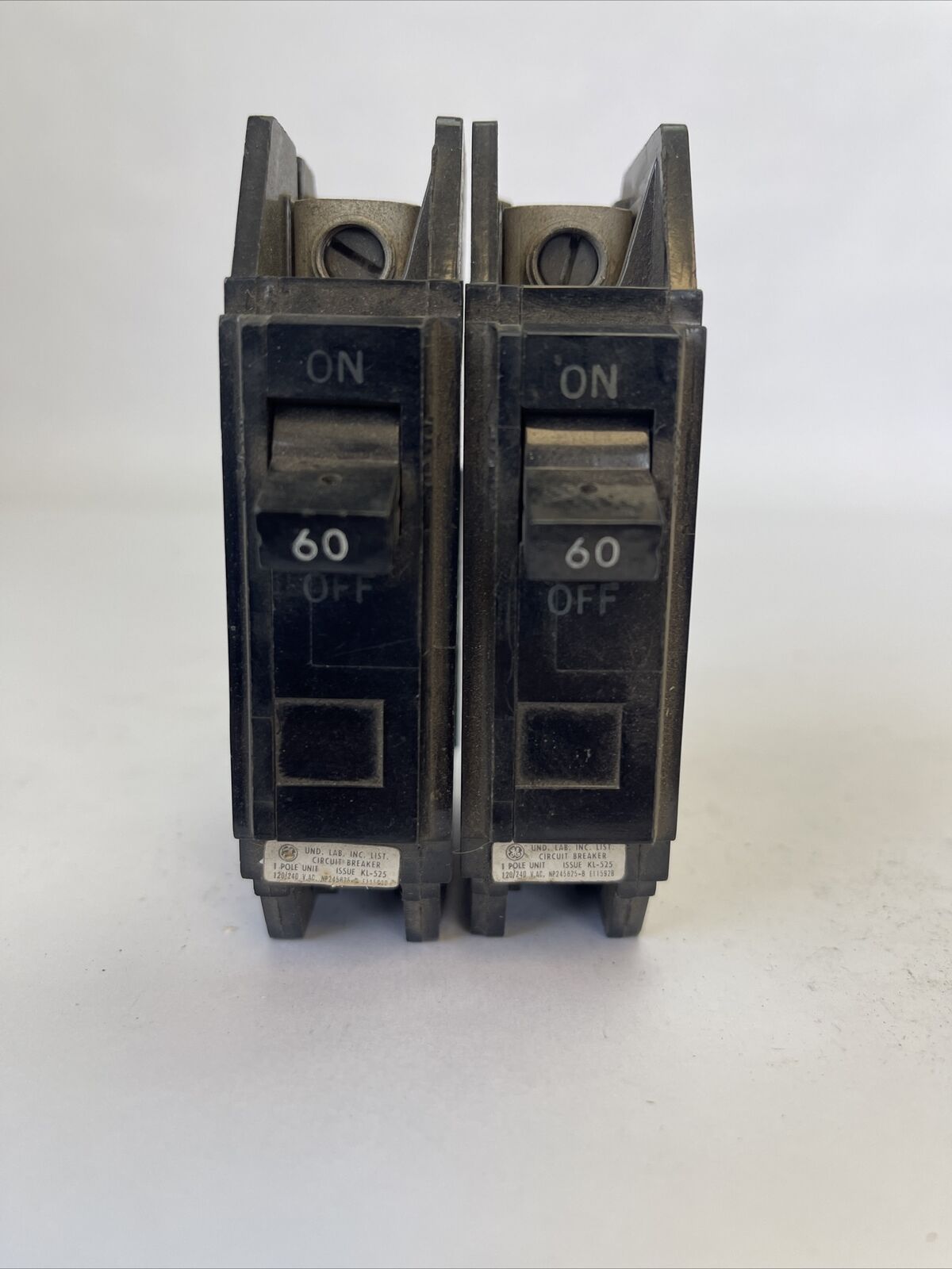 GE TQC1160 CIRCUIT BREAKER 60AMP 1POLE 120/240VAC (LOT OF 2)