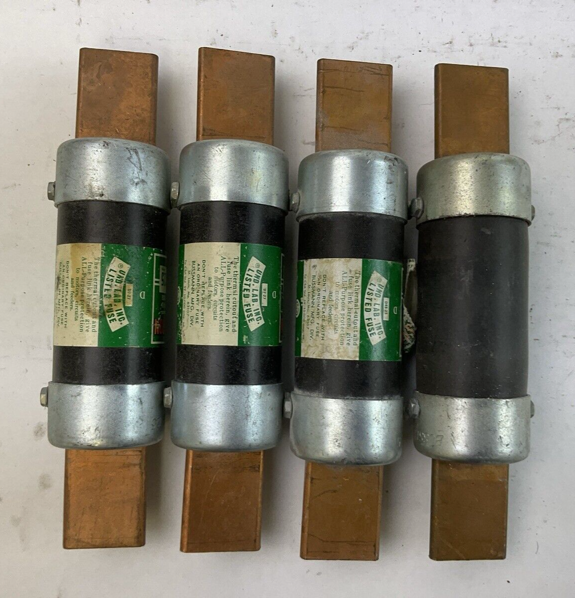 FUSETRON FRN125 DUAL ELEMENT TIME DEALY FUSE 125AMP 250VAC (LOT OF 4)