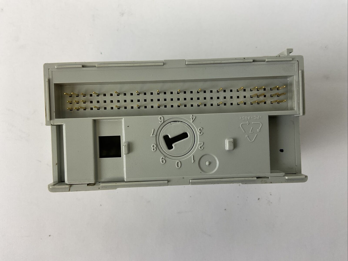 ALLEN BRADLEY 1794-OB16 SER A REV A01 F/W REV BLANK 24VDC SOURCE OUTPUT