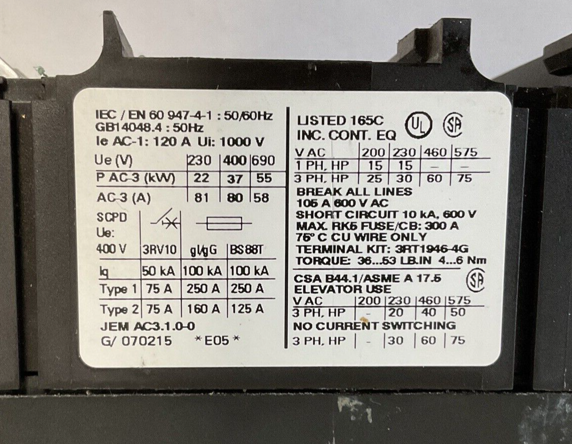 SIEMENS 3RT1045-1AB00 CONTACTOR 600V 24VDC 50HZ W/ 3RH1921-1HA22