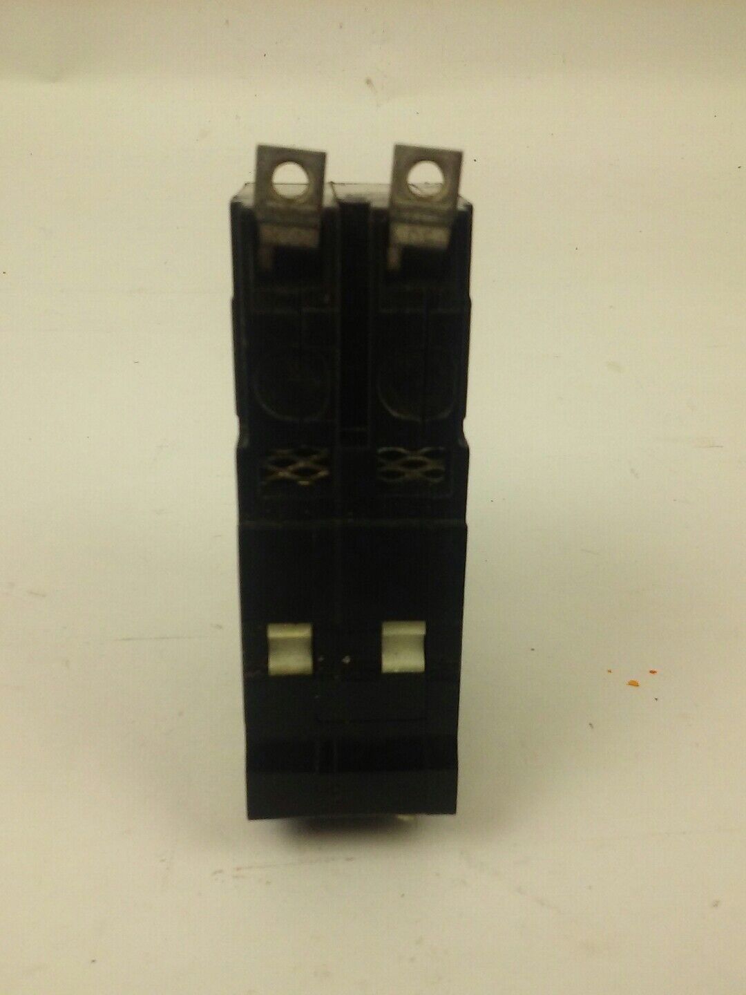 SQ. D QOB220GFI CIRCUIT BREAKER, 2P, 20A, 120/240V GFI, USED MISSING SCREWS