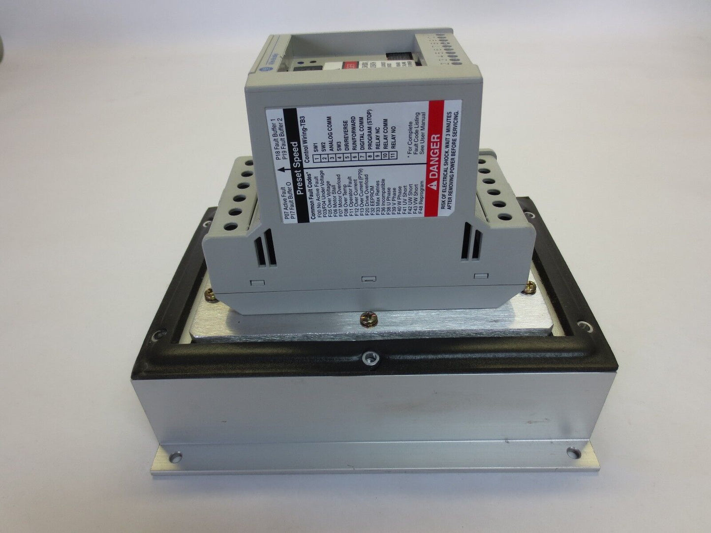 ALLEN-BRADLEY 160-BA02PPS1 W/ 160-B1 & 160-P1 - SMART SPEED CONTROLLER AC DRIVE
