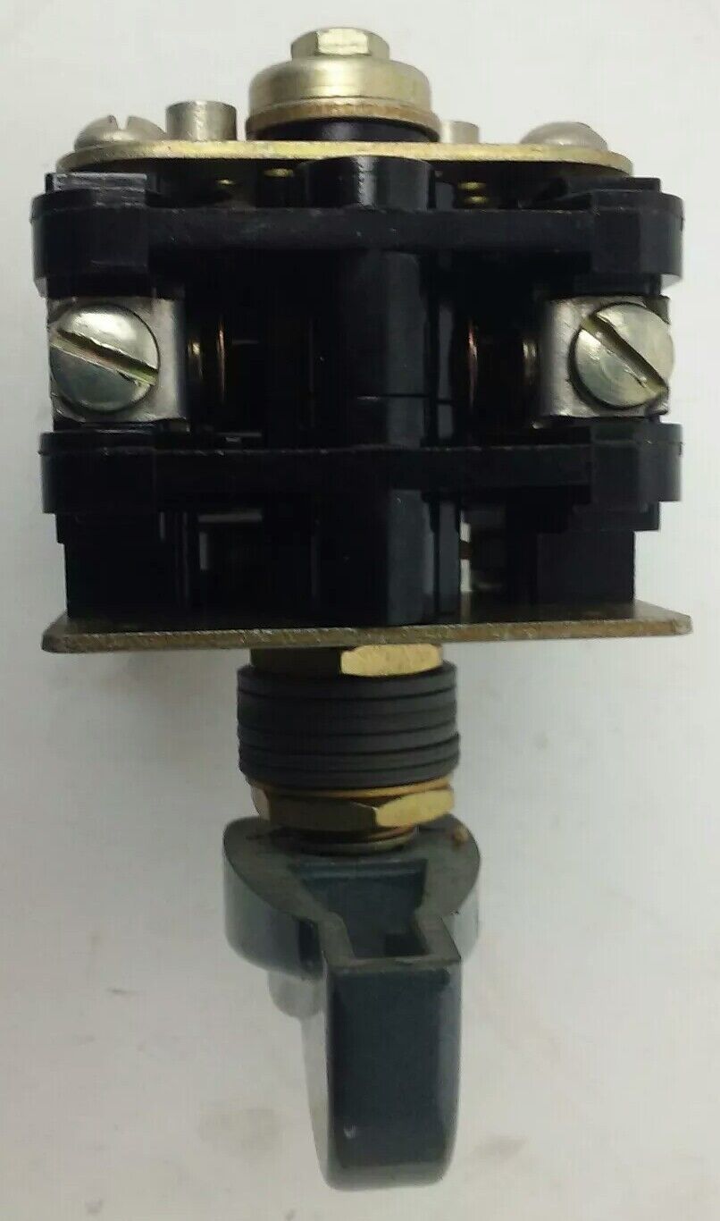 ALLEN BRADLEY E354849/1 ROTARY PILOT SWITCH, SIZE 10, 25A, E354849-1, BUL. 806