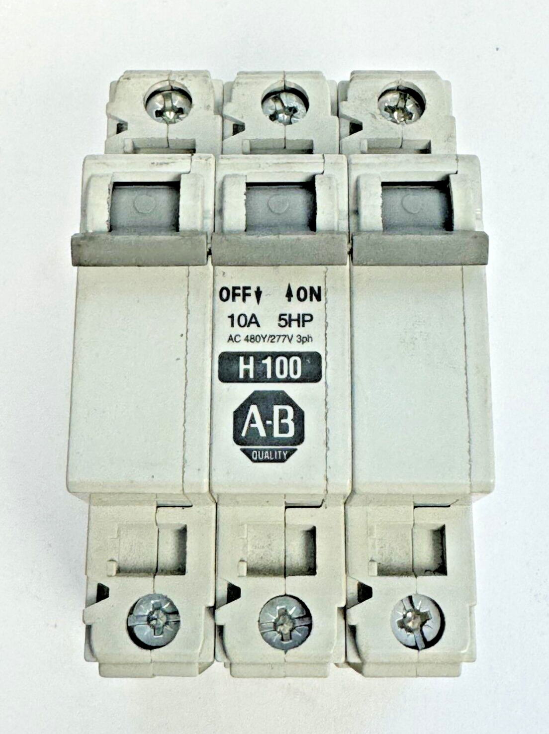 ALLEN-BRADLEY - 1492-CB3-H100 SER. C - MOTOR CONT. - 3 P, 10 A, 277 V, 5HP, 3PH