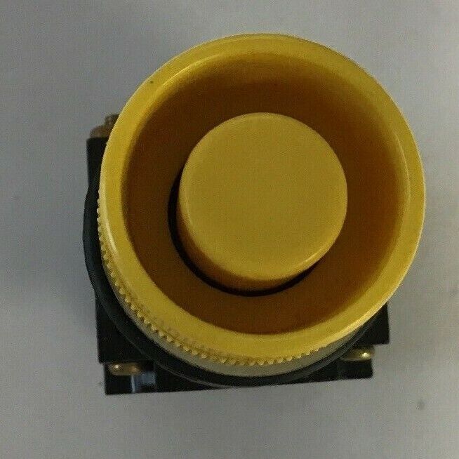 GE CR104A4214 PUSHBUTTON 150V