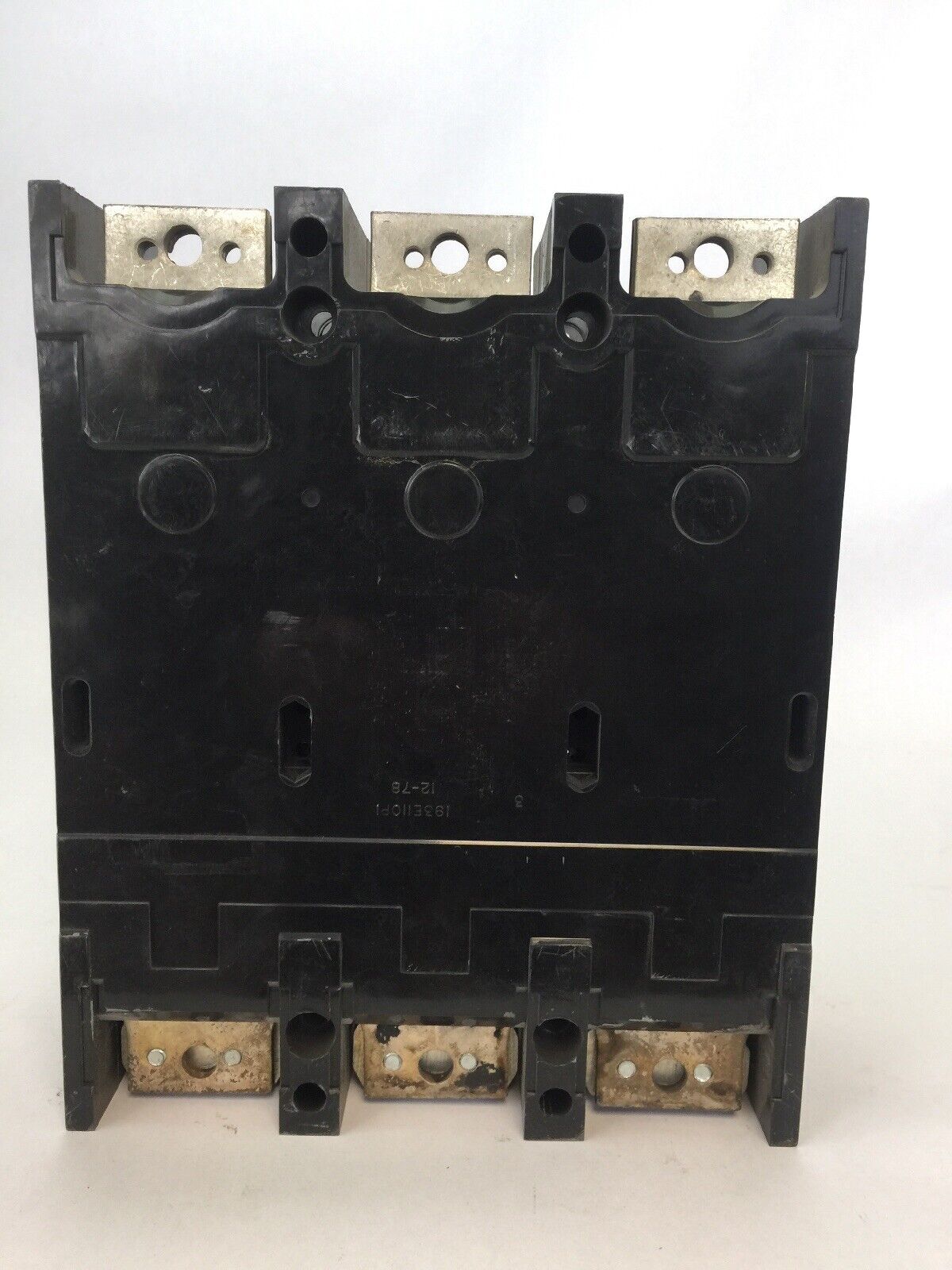 GE TJD432400 CIRCUIT BREAKER 240 VAC 400 AMP 3 POLE