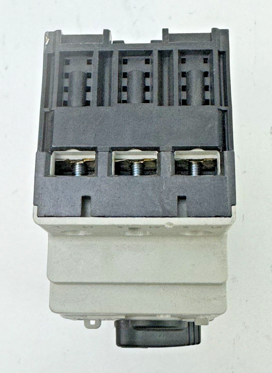 ALLEN-BRADLEY - 140M-C2E-A63 SER. C -MANUAL MOTOR PROTECTOR- 140M-C-AFA11 SER. A