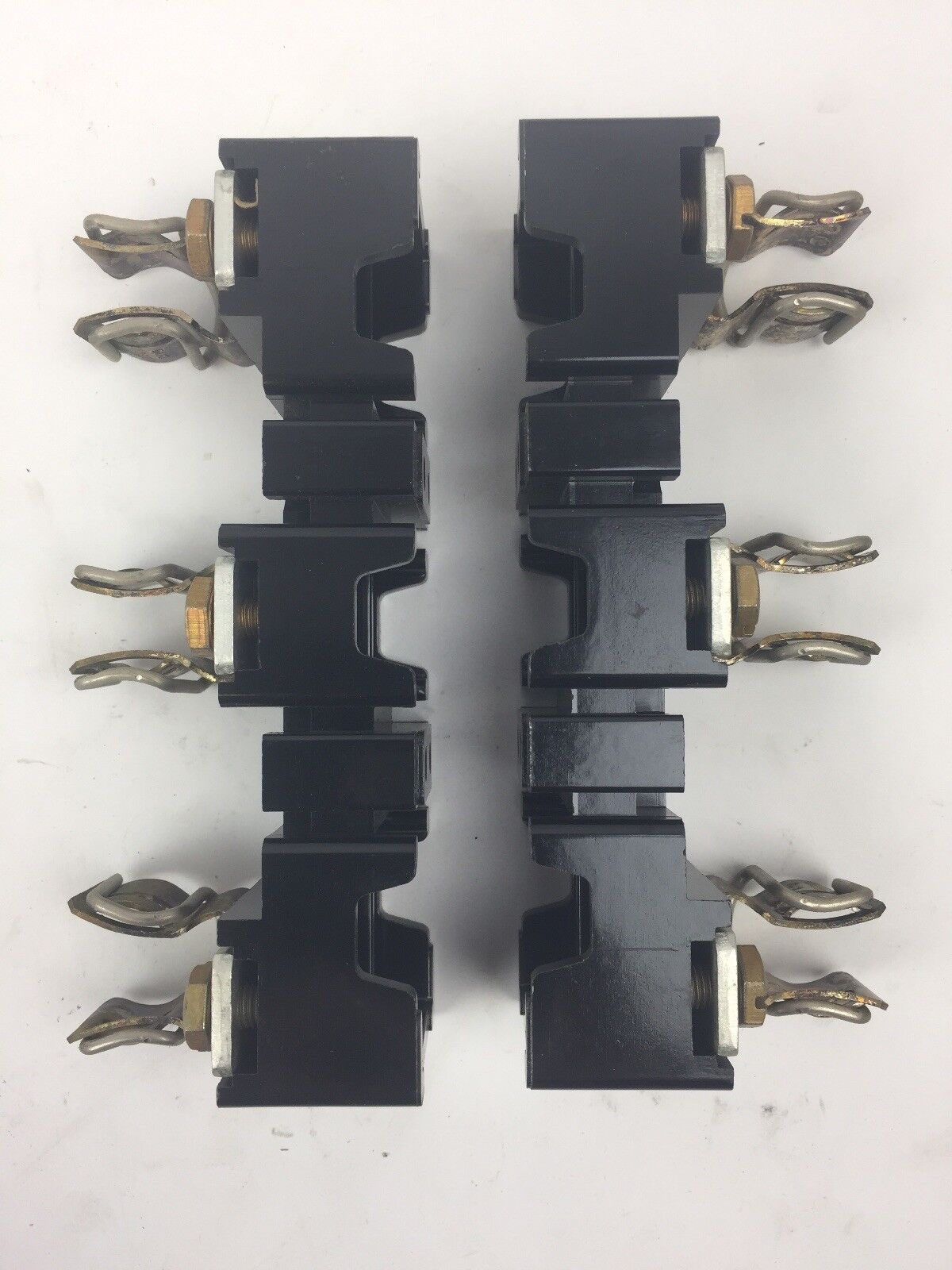 ALLEN BRADLEY 1491-N226 FUSE BLOCK 31-60 AMPS 250 VOLT 3 POLE SERIES A