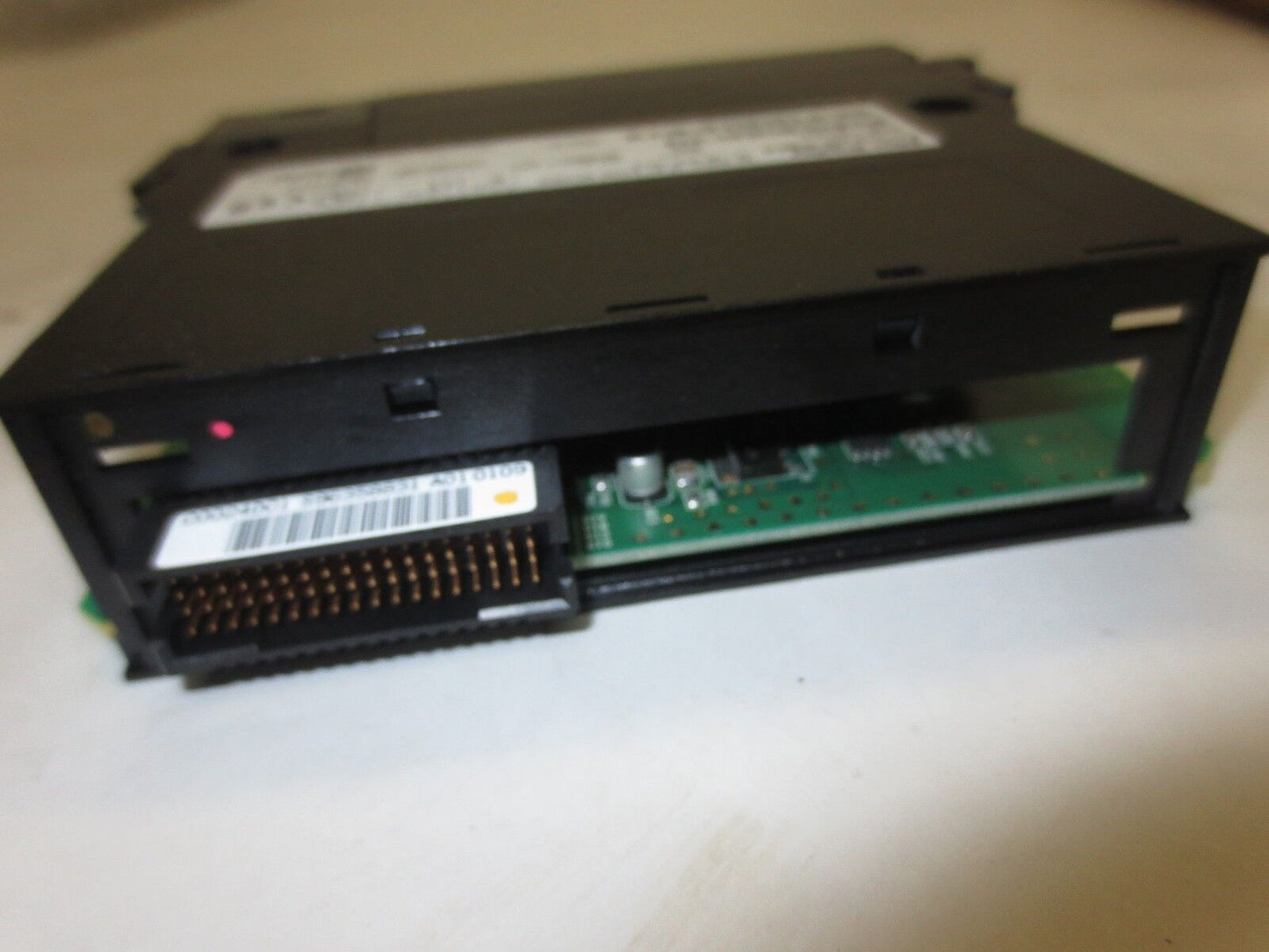 ALLEN-BRADLEY 1756-IV16/A Ser. A CONTROLLOGIX DC INPUT16PT 24VDC SOURCE 10-30VDC