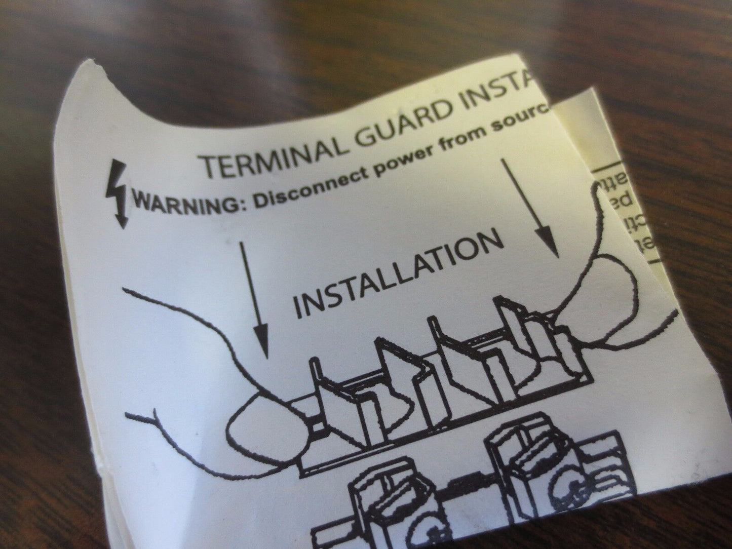 GE CR104PBG02R3 HD OILTIGHT PUSHBUTTON, RECESSED, RED, 2 N.C. - NEW SURPLUS