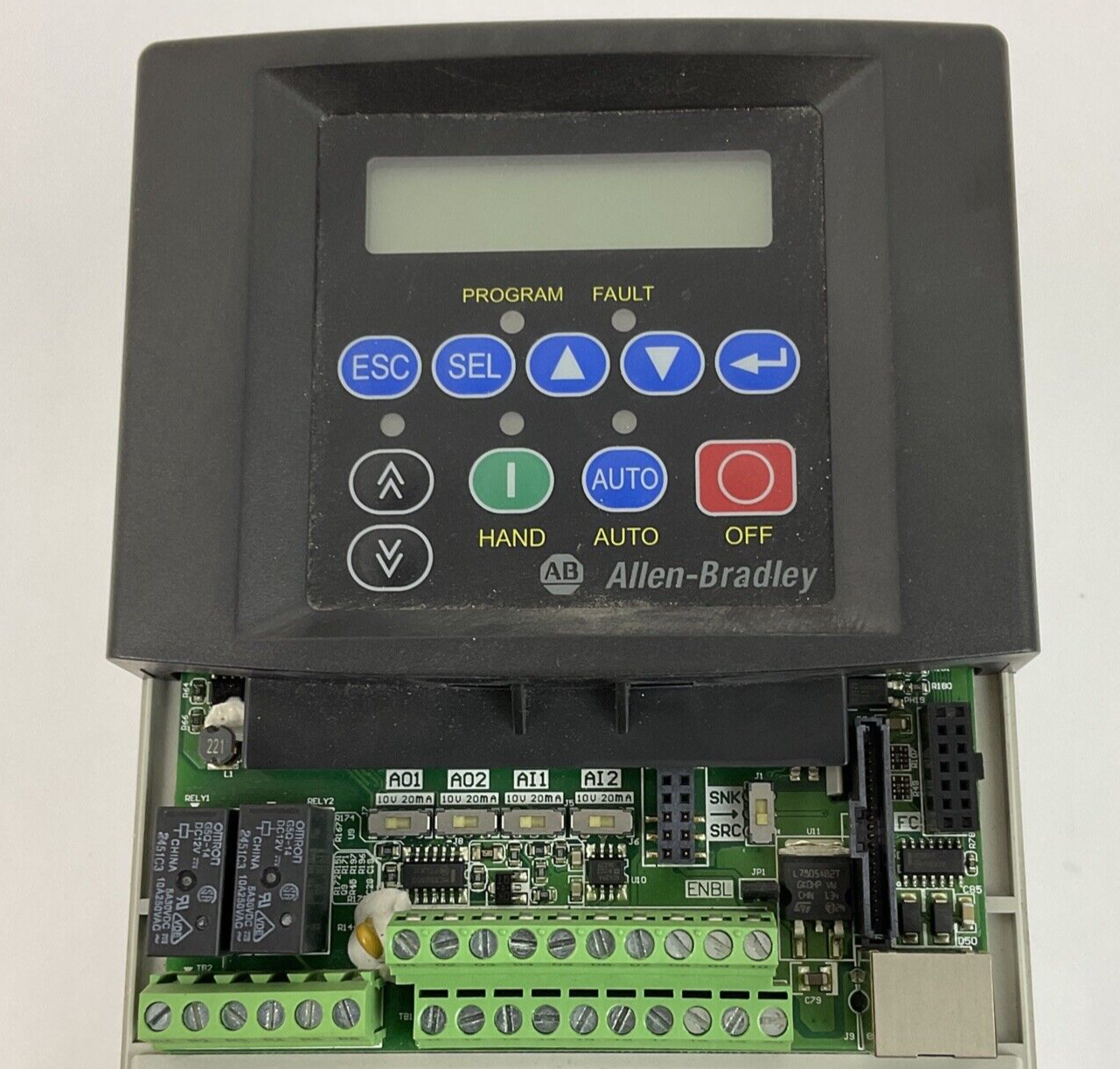 ALLEN BRADLEY 22C-D012N103 INVERTER 7.5HP FRN6.01 SER.A 5.5KW 14.2A 480V