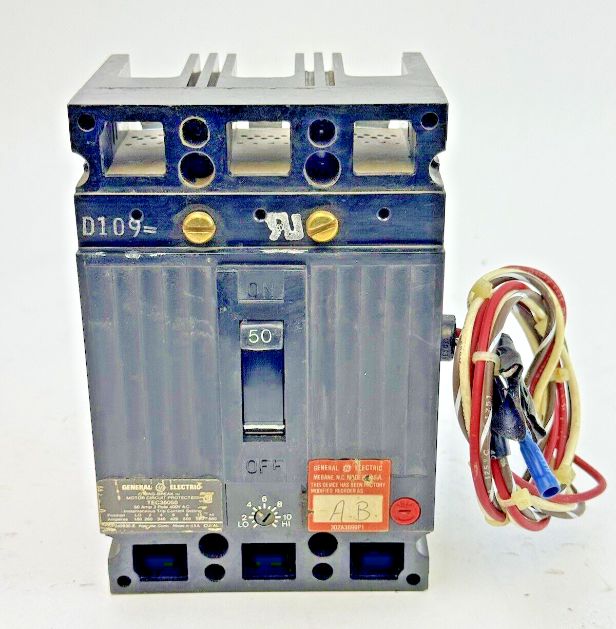 GE - TEC36050 - CIRCUIT BREAKER W/ AUXILIARY SWITCH - 3 POLE/ 600 VAC/ 50 A