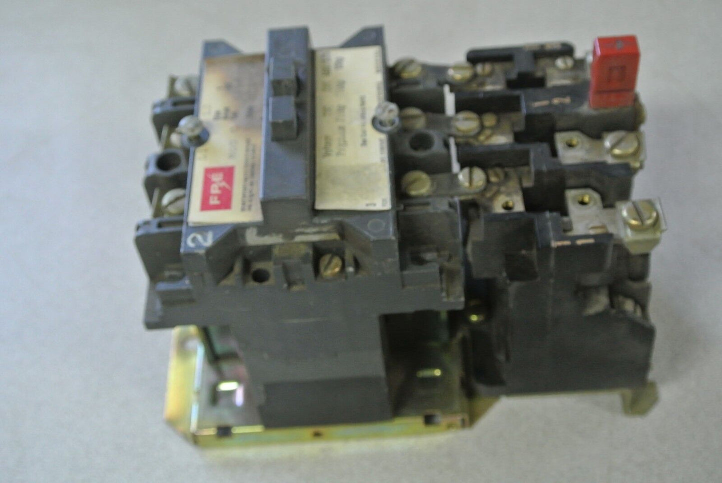 FPE / FEDERAL PACIFIC ELECTRIC 4204 STARTER - MODEL C - 110/115V COIL