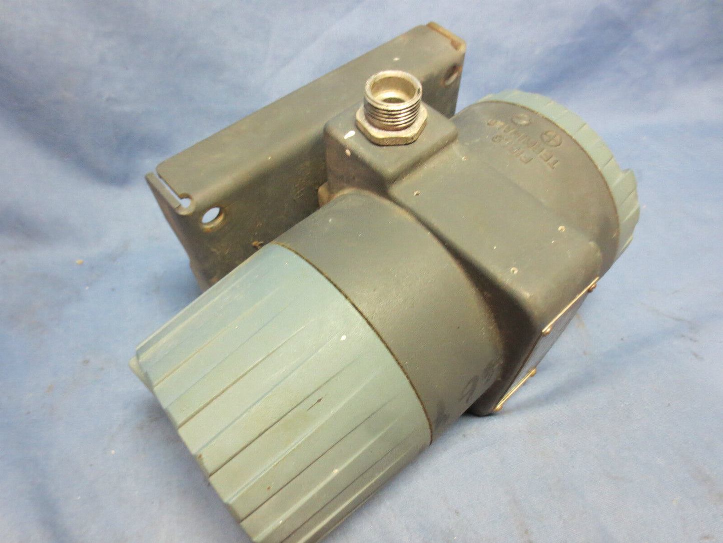 FOXBORO 870EC-LB137D ELECTRONIC CONDUCTIVITY TRANSMITTER - 0-1000 US/CM