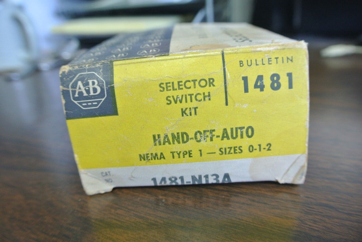 ALLEN-BRADLEY 1481-N13A - SELECTOR SWITCH KIT - "HAND-OFF-AUTO" - NEW SURPLUS