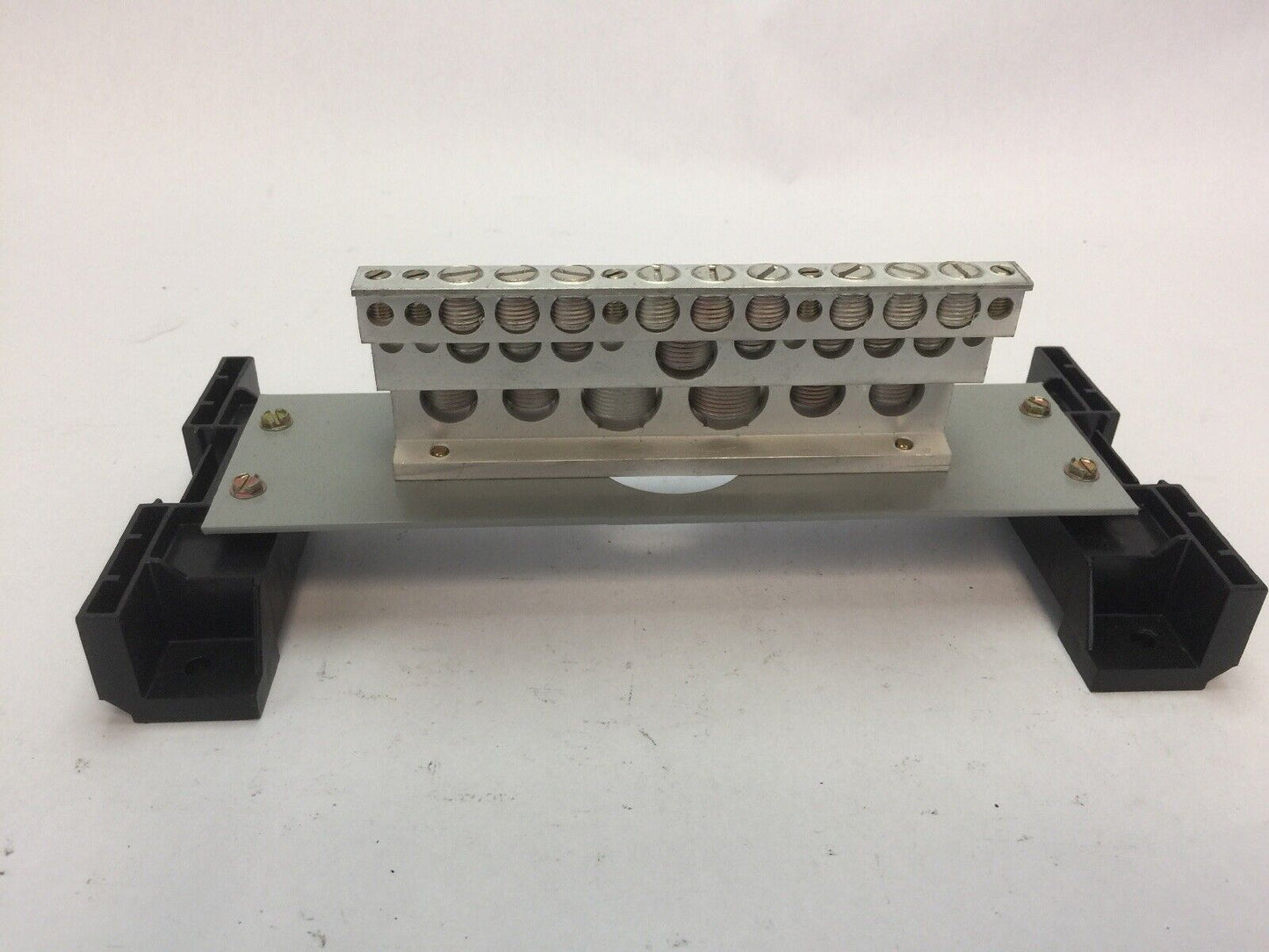GE ANK120 PANELBOARD SPECTRA SERIES NEUTRALS 347 VOLT 1200 AMP MODEL NO 2 LUG TY
