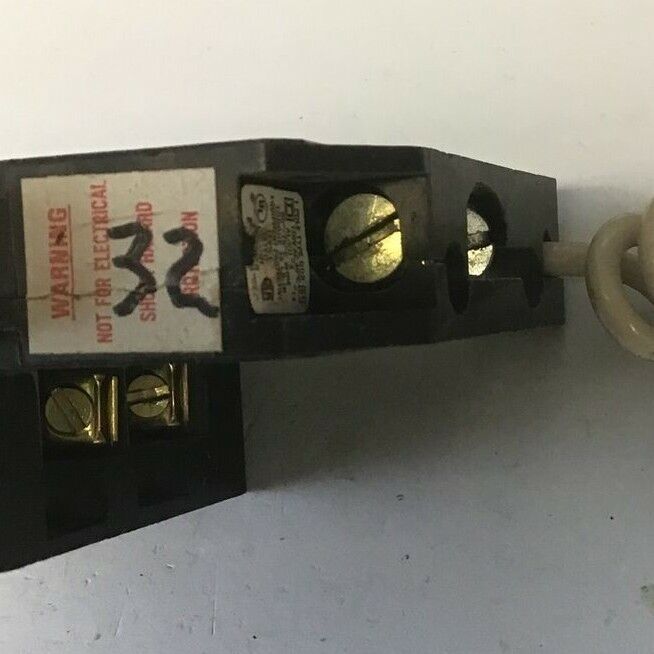 SQUARE D QOB115EPD1200 CIRCUIT BREAKER 15AMP 120VAC