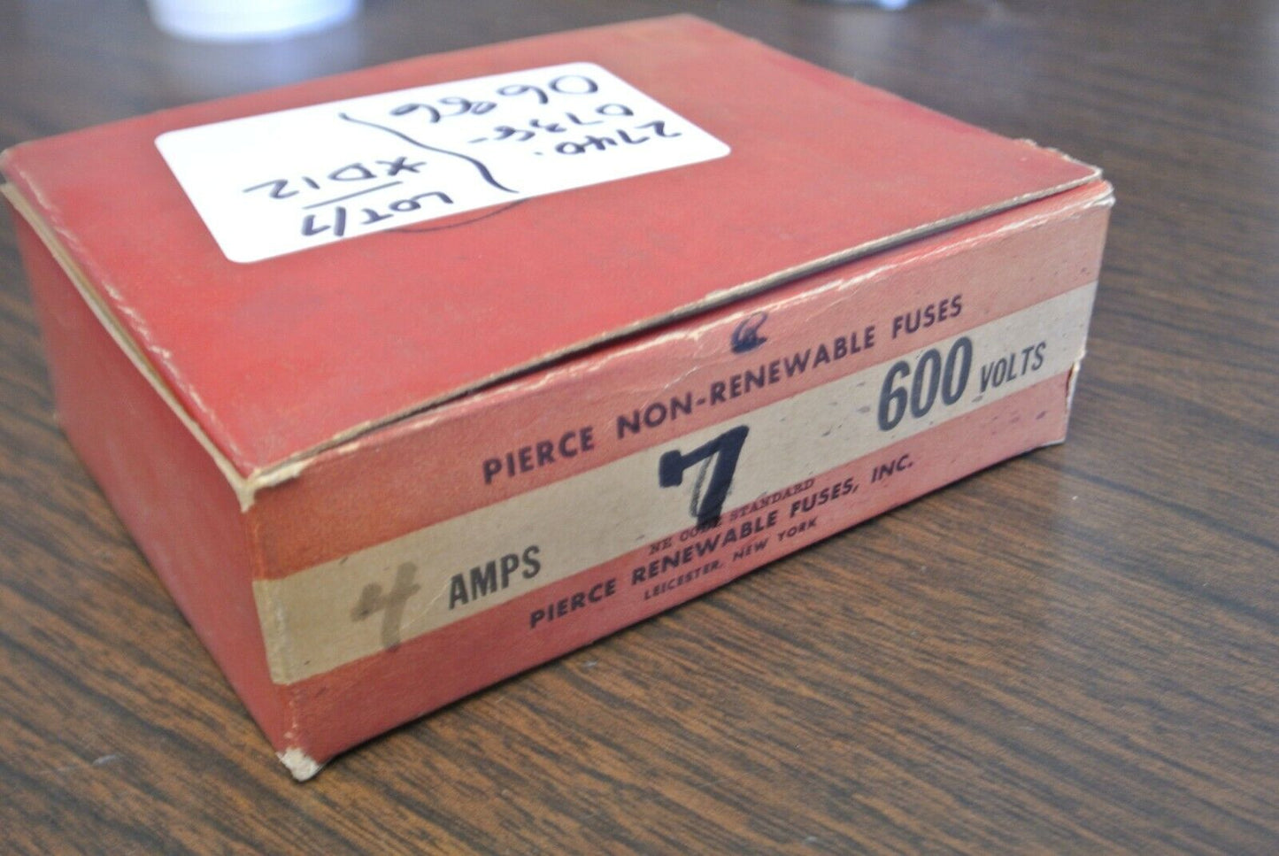 LOT of 7 / PIERCE NON-RENEWABLE FUSES 4A / 600V / NEW SURPLUS