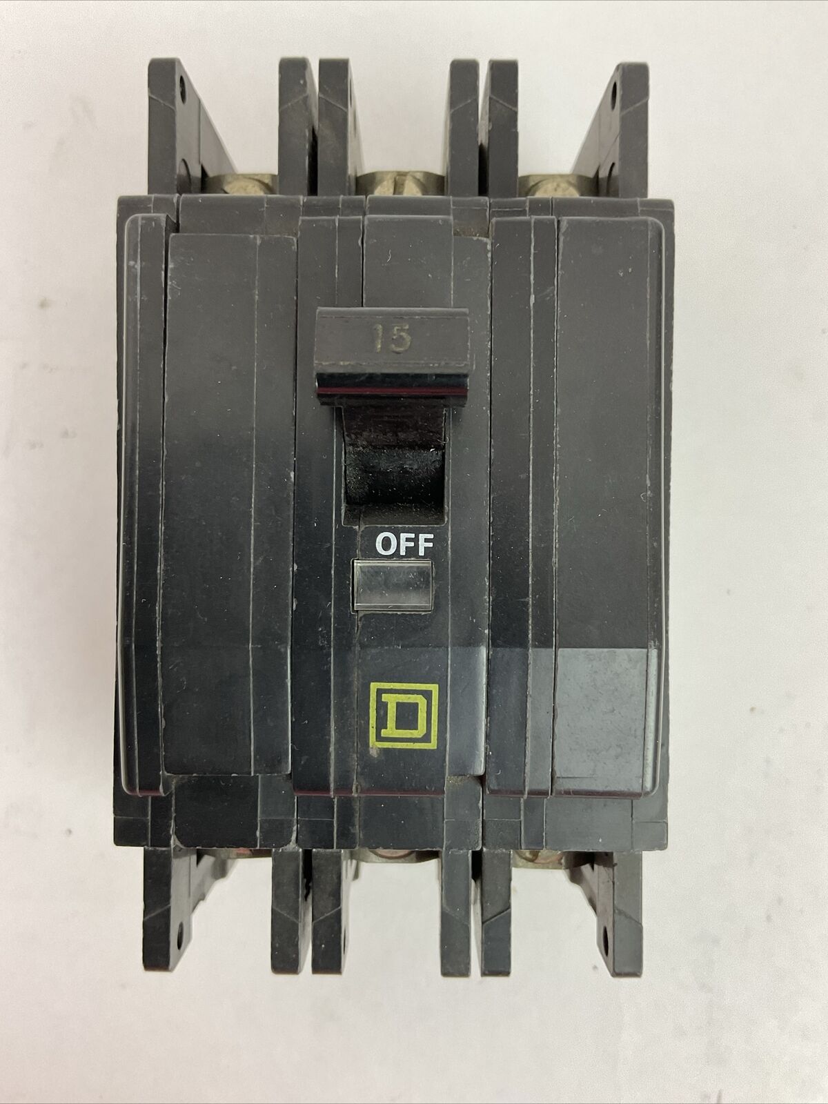 SQUARE D QOU315 3POLE CIRCUIT BREAKER 15AMP 240VAC