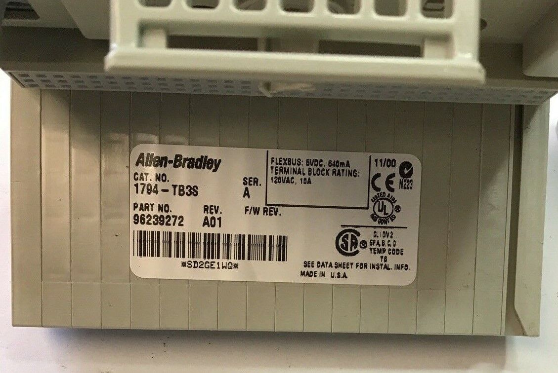 ALLEN BRADLEY 1794-IB8 SER.A REV.A01 FLEX I/O INPUT W/ 1794-TB3S TERMINAL BASE
