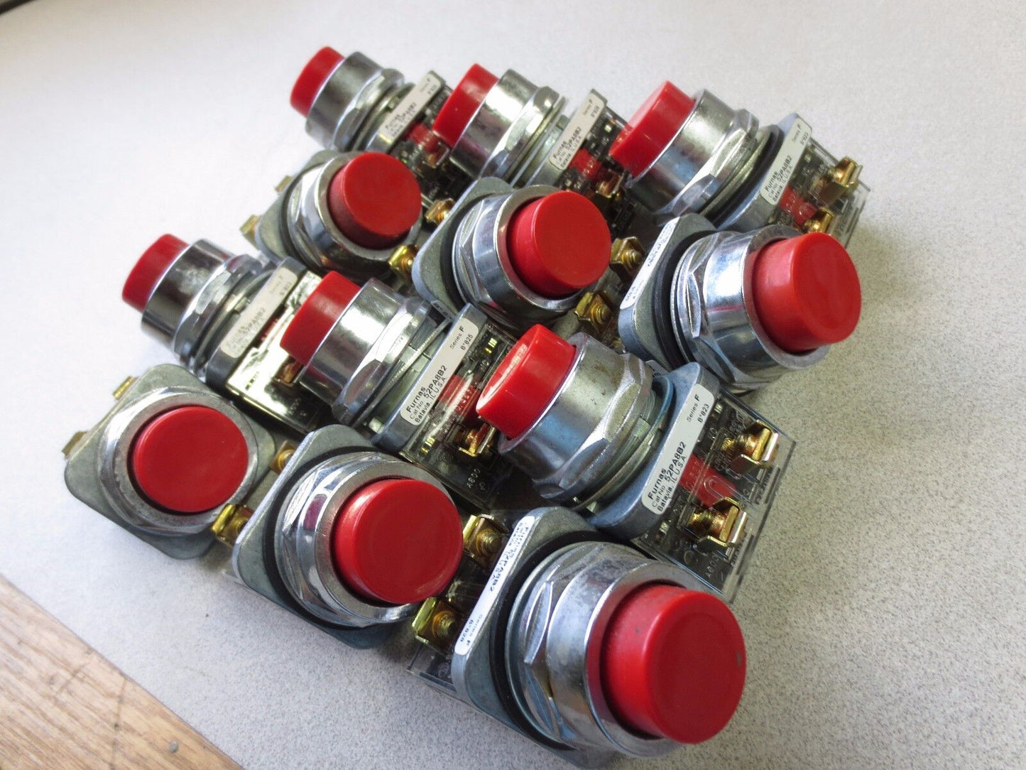 FURNAS 52PA8B2 Ser. F - PUSH BUTTON, RED