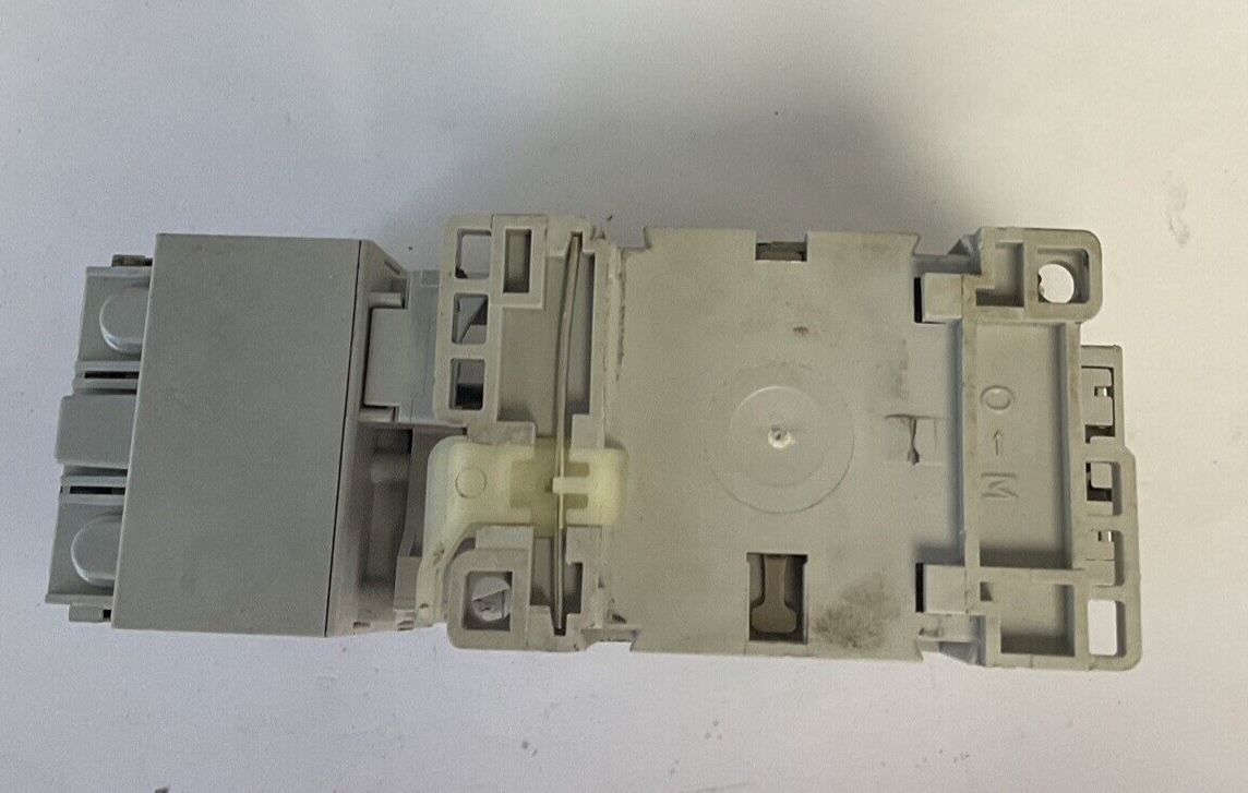 ALLEN BRADLEY 100-C16*10 SER.B W/193-EA2DB SER.B STARTER