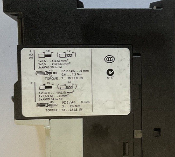 SIEMENS 3RB2026-1SB0 RELAY 600VAC W/3RB2923-0AA1 TERMINAL SUPPORT BRACKET